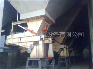  振動(dòng)給煤機(jī)